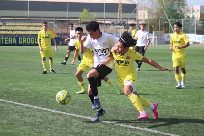 kampooscom's tweet image. Entrena en SIA Academy, centro de alto rendimiento en Valencia, y participa en la Villarreal CF Yellow Cup Easter 2023: kampoos.com/campus-pascua-…