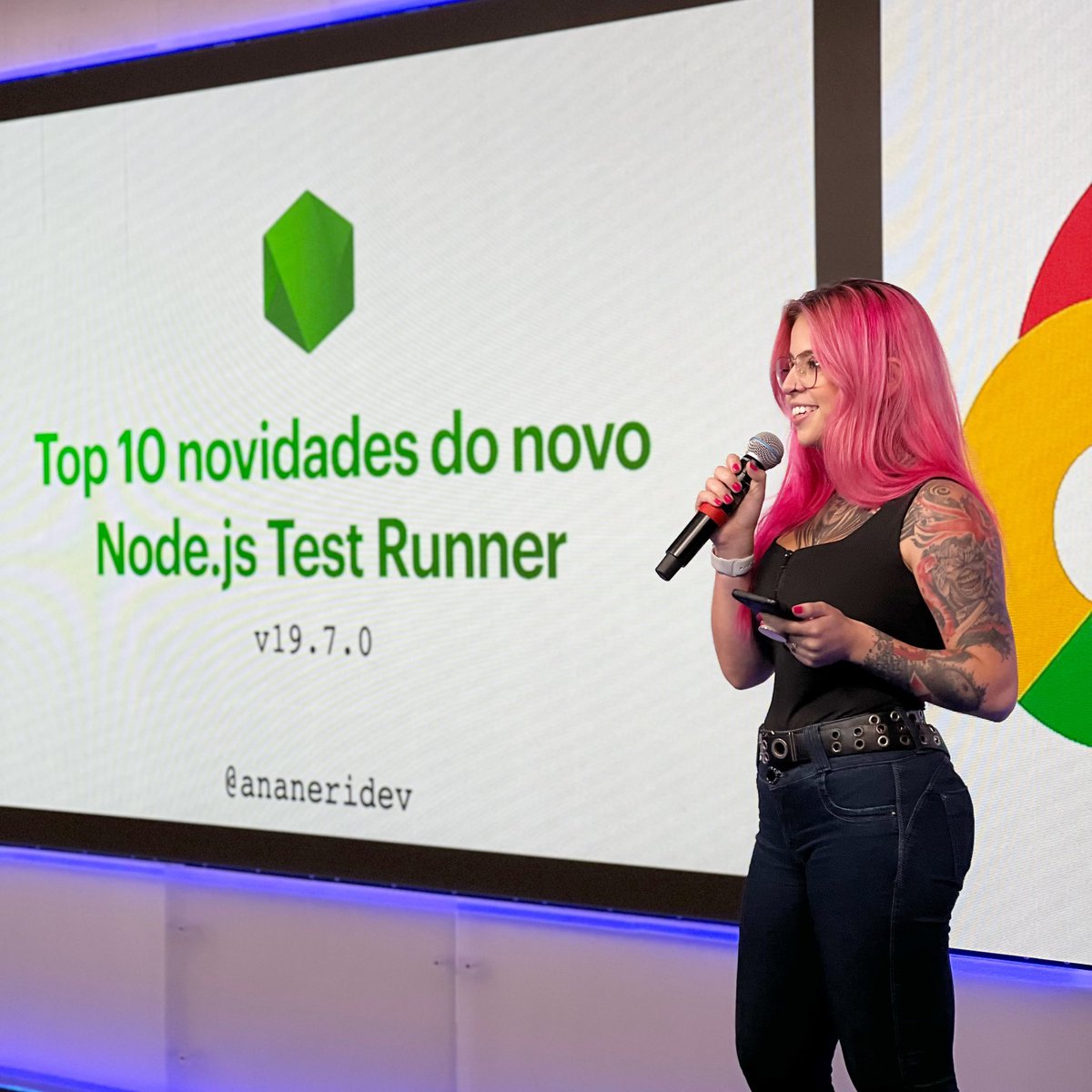 Ana ( ); tweet media