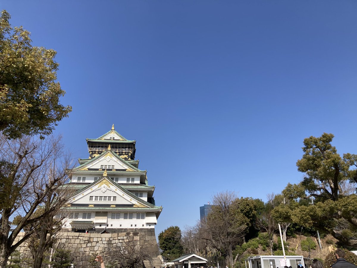 Advision17's tweet photo. ミライザ
にコナン限定ショップが今日から夏までやっているみたいです！すごくいいお天気😄梅林も満開🌺な大阪城
京橋から城経由、梅経由で谷四💕キラッキラの夢みたいな時間から東梅田あたり地下街はとても現実的！ https://t.co/UviFNJyZ5F
