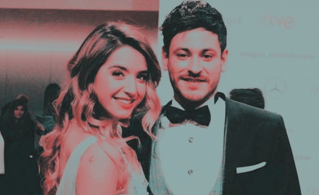 ㅤㅤㅤ
         𓂃𑁍̤ۨ 𝓒𝘩𝘳𝘪𝘴𝘵𝘮𝘢𝘴 𝓑𝘢𝘭𝘭. 

ㅤㅤ