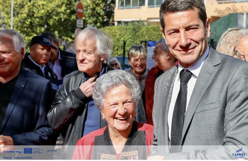 villecannes's tweet photo. đŽ Au jardin MorĂšs Ă La Bocca, dĂ©nommĂ© en hommage Ă lâactrice cannoise Marthe Villalonga, rĂ©novĂ© dans le cadre du #PlanSquares et du programme europĂ©en Interreg ALCOTRA, grĂące auquel la #MairieDeCannes a obtenu une subvention FEDER pour le projet Jardival2. https://t.co/vG4PbVQi2E