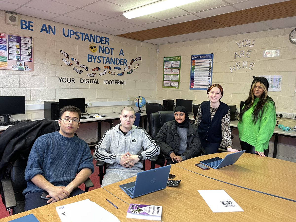BallymunY's tweet photo. The students had another great morning with Ruth and Shannon from @BmunJobCentre on the #digicult programme with @ErasmusIreland https://t.co/8yVkzRYpvd