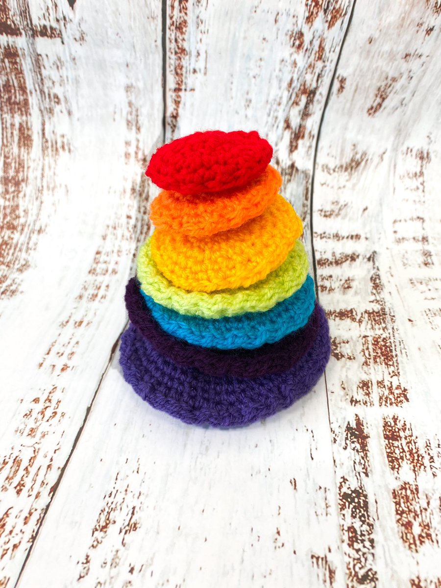CrochetPot's tweet photo. Some More Montessori inspired disc, this time in brighter rainbow colours 🪄🧶⭐️🥰 #thecrochetpot #crochetmagic #handmade #handmadegifts #crochetgifts #uniquegifts #childrenandbabies #toys #montessori #discs #rainbow https://t.co/1626xO3gVW