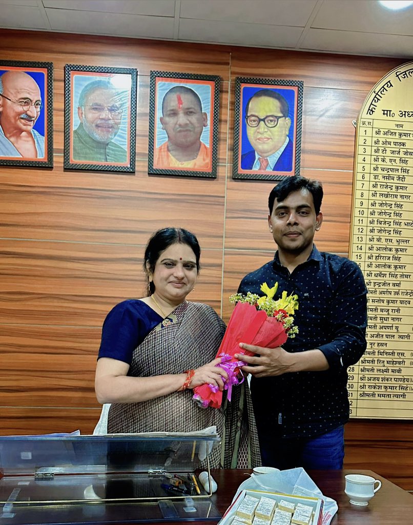 BjpVipsanjay's tweet photo. आज श्रीमति #ममता_बसंत_त्यागी_जी जिला पंचायत अध्यक्ष गाजियाबाद के उनके जिला पंचायत कार्यालय कविनगर पर मिलकर उनका आशीर्वाद मार्गदर्शन प्राप्त किया
#BJP4IND #india #BJP4UP #basnttiyagi #MYogiAdityanath #NarendraModi #facbookpost #instagrampost https://t.co/132yIM95o1