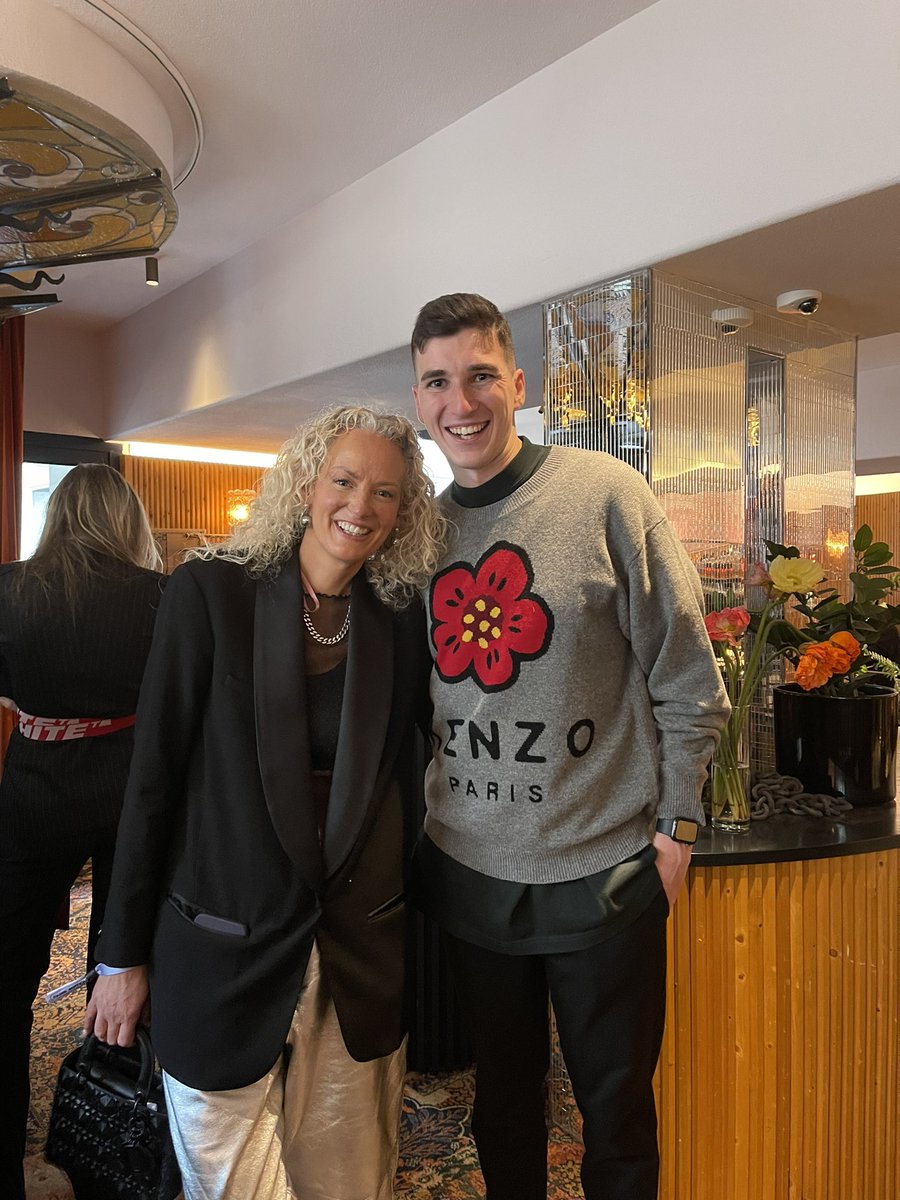 Nikki Ci-Ka-Luk tweet media