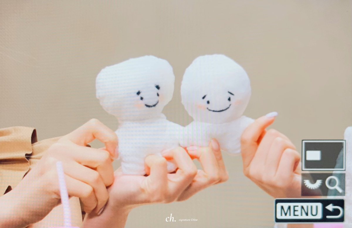 ch_lo2's tweet photo. 230303 클로이 프리뷰

로이는 패니가 조아💞

#시그니처 #cignature 
#클로이 #Chloe
@cignature_J9 https://t.co/c0bFno0OT1