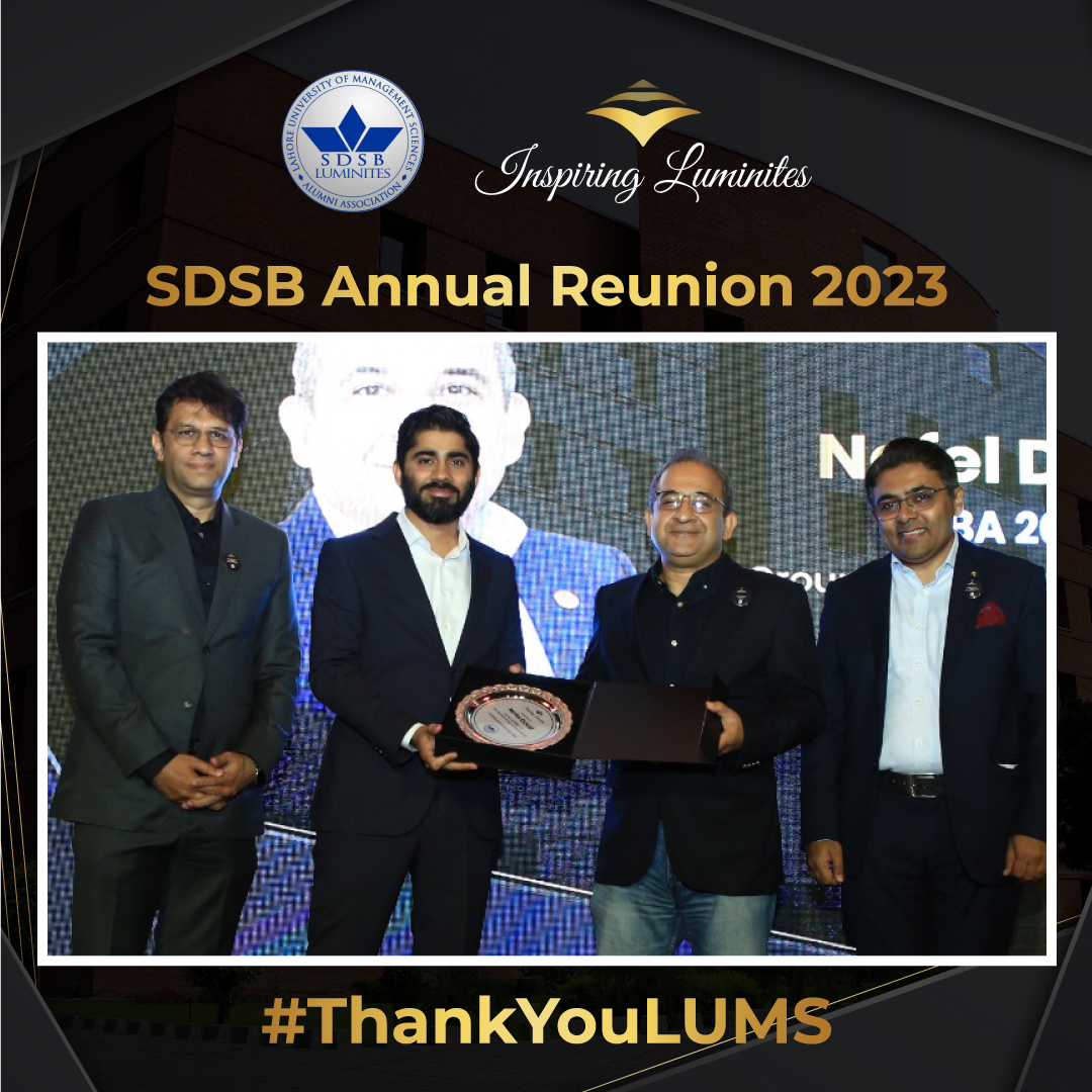 SDSBLuminites's tweet photo. Nofel Daud, MBA Class of 2003, was awarded the prestigious "๐๐ป๐๐ฝ๐ถ๐ฟ๐ถ๐ป๐ด ๐๐๐บ๐ถ๐ป๐ถ๐๐ฒ๐" award at the ๐ฆ๐๐ฆ๐ ๐๐ป๐ป๐๐ฎ๐น ๐ฅ๐ฒ๐๐ป๐ถ๐ผ๐ป ๐ฎ๐ฌ๐ฎ๐ฏ.
#LuminitesAssociation #LUMS #SDSB #AnnualReunion2023 #InspiringExcellence #PrideOfLUMS https://t.co/TcifLCuRaK