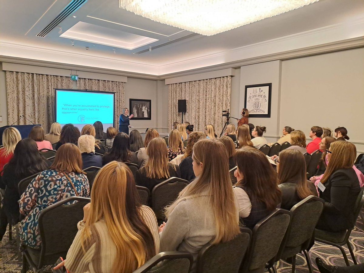 We have now moved into the first breakout session of the conference after a short break for refreshments, networking and looking at the exhibition stands.

It is fantastic to see more than 190 delegates participating in these sessions!

#WomeninLeadership