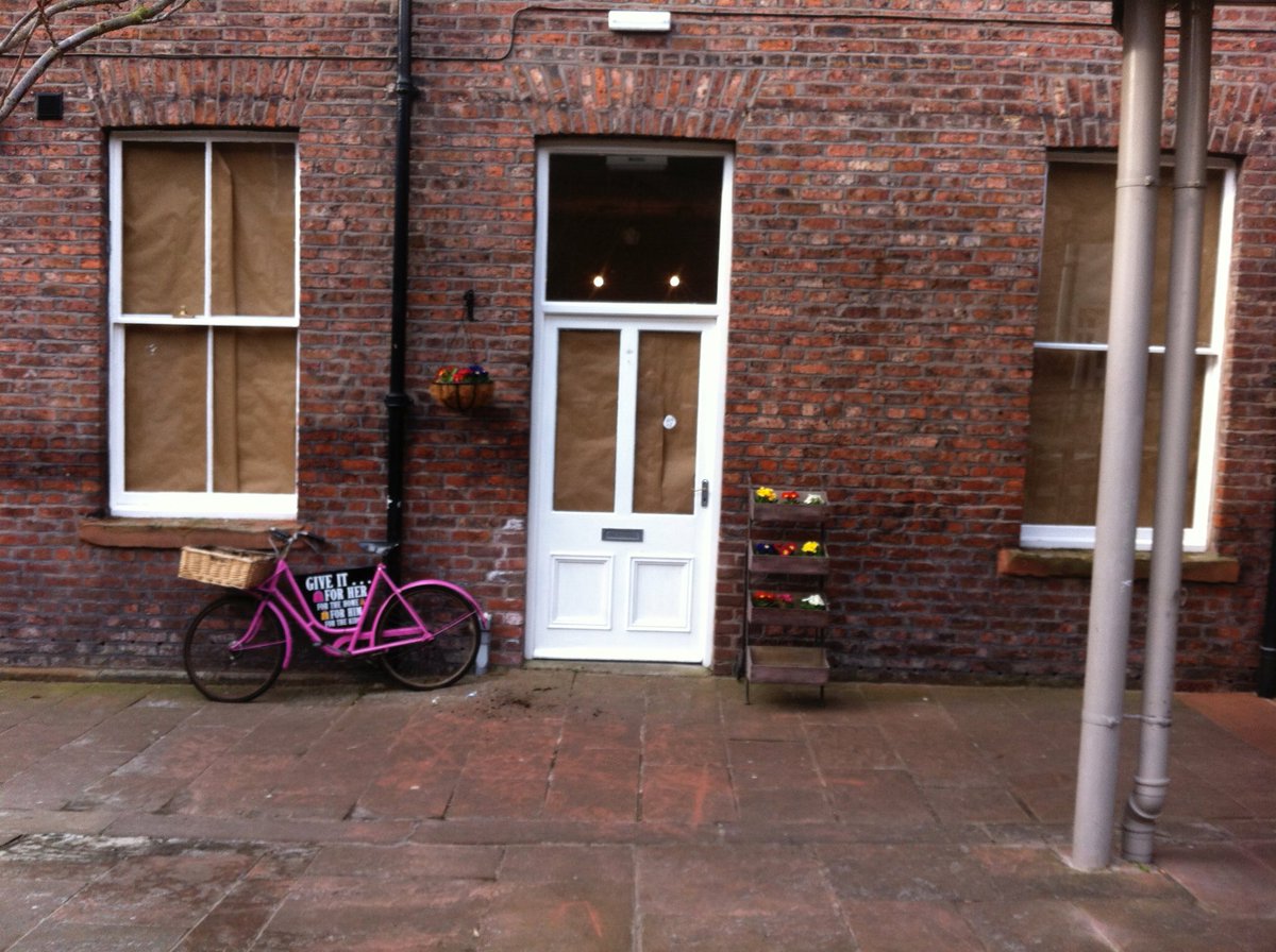 10 years ago today 👀 

Not much has happening since then I suppose 🤣