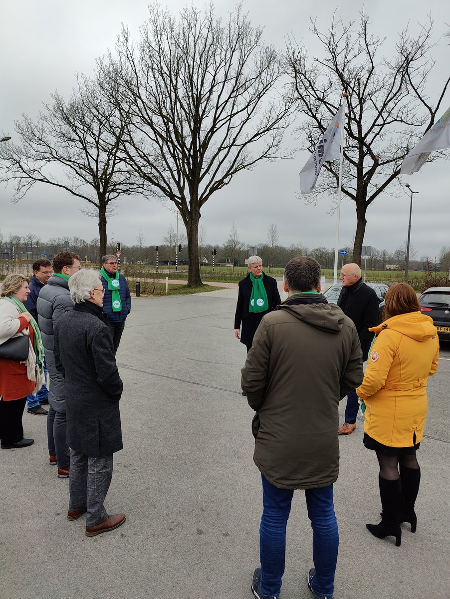 Vandaag <a href="/CDAGelderland/">CDA Gelderland</a> op bezoek in Barneveld bij nieuwbouwwijk Bloemendal. Mooi en belangrijk om bij deze opgave landelijk, provinciaal en lokaal aan elkaar te verbinden! #woontour