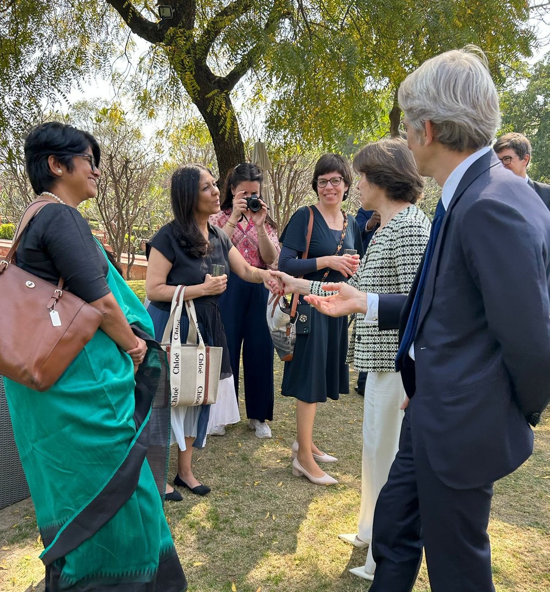 In #India, #Diplomatieféministe acting with outstanding women of various parts of civil society.
These bonds enrich each other.
Let's act everywhere around the world to promote gender equality.
