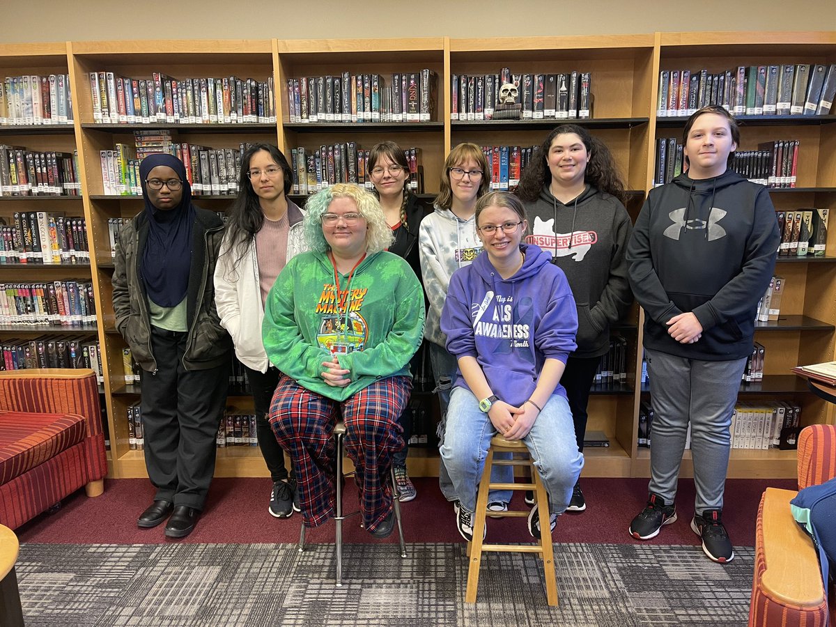 In the name of competition, our Reading Olympics Team, the Rough Drafts, comes to the end of the year with three rounds of virtual contests! We read books, we answered questions, we conquered or we didn’t ;) #tobeornottobe #readingolympics  #pottsgrove