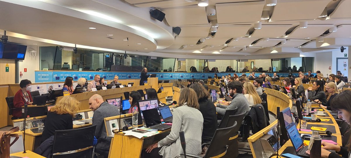 CoopsEurope's tweet photo. Just now our advocacy officer Mathilde Delabie  shared at the #CivSocDays closing🔑 conclusions &amp; recommendations of workshop 2 on "Skills and Lifelong Learning for Democratic Societies".

A workshop hosted by us, @evbb_eu, @lllplatform, @EESC_SOC.

Click &amp; scroll to learn more👇 https://t.co/83BhsjXS5y