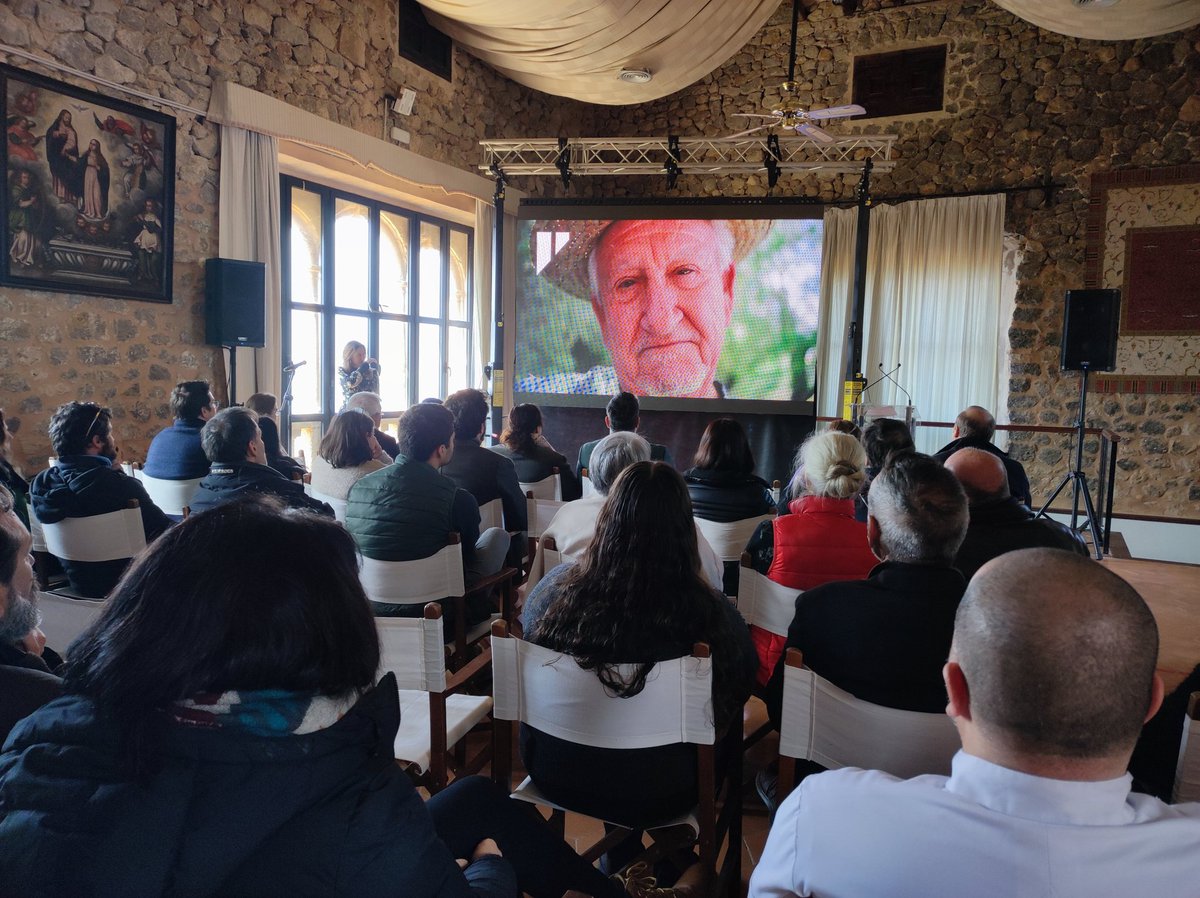 SdeTramuntana's tweet photo. Comença l'acte de presentació del #Distintiu #SerradeTramuntana Un reconeixement per productes i serveis que preserven el #paisatgecultural #PatrimoniMundial https://t.co/yNHwUeoCHb