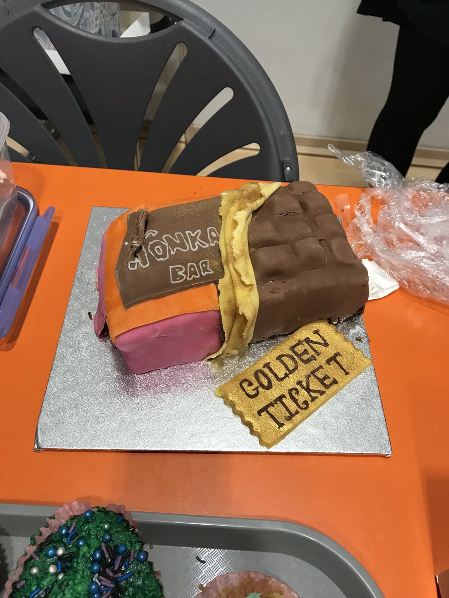 SSABlackpool's tweet photo. Take a look at the fabulous cakes our students have made for World Book Day! 
#WorldBookDay #WeAreSouthShore #SSA https://t.co/eUoA0VfHyB