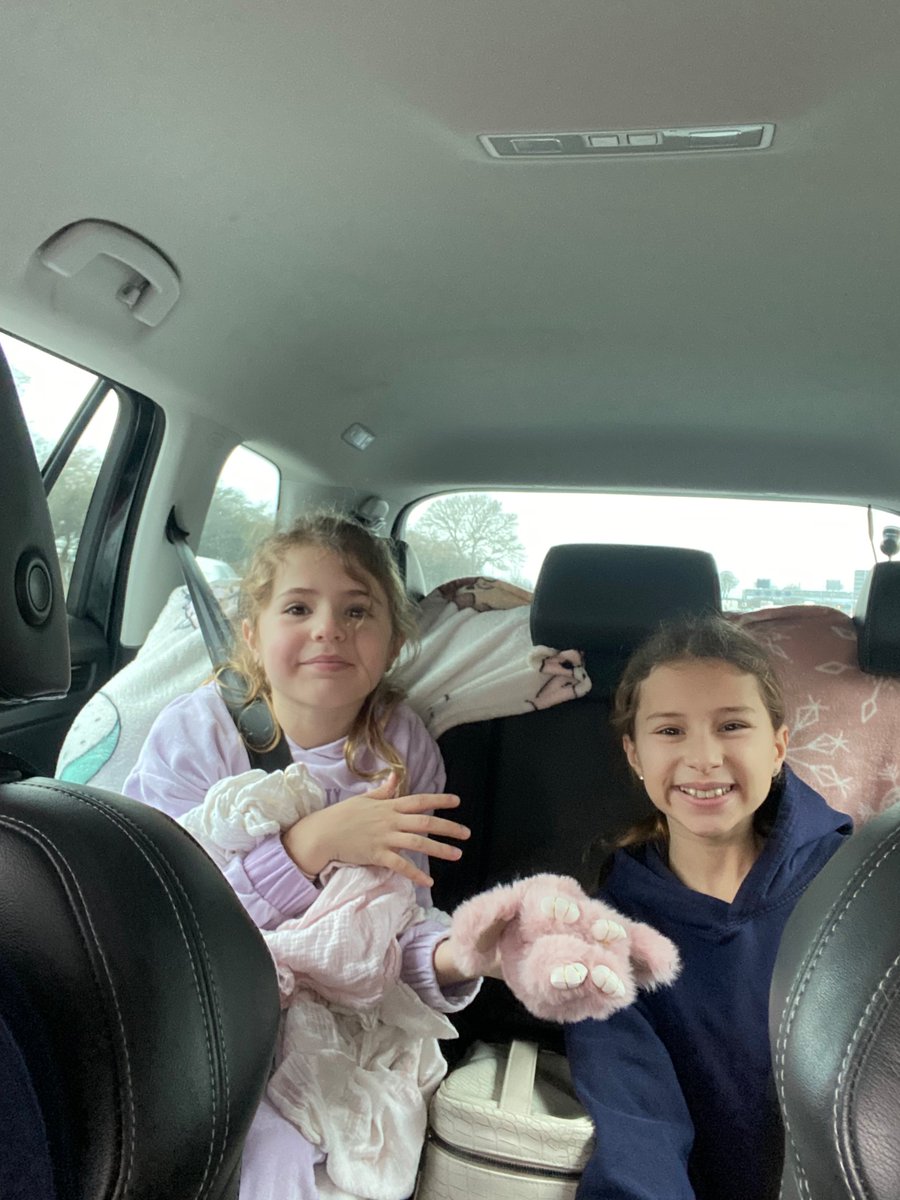 Lel_Ferguson's tweet photo. It’s a road trip kinda day!! Let’s go Fam! #warwick #xmaspresent @k_fergy https://t.co/QXKFgqkVrN