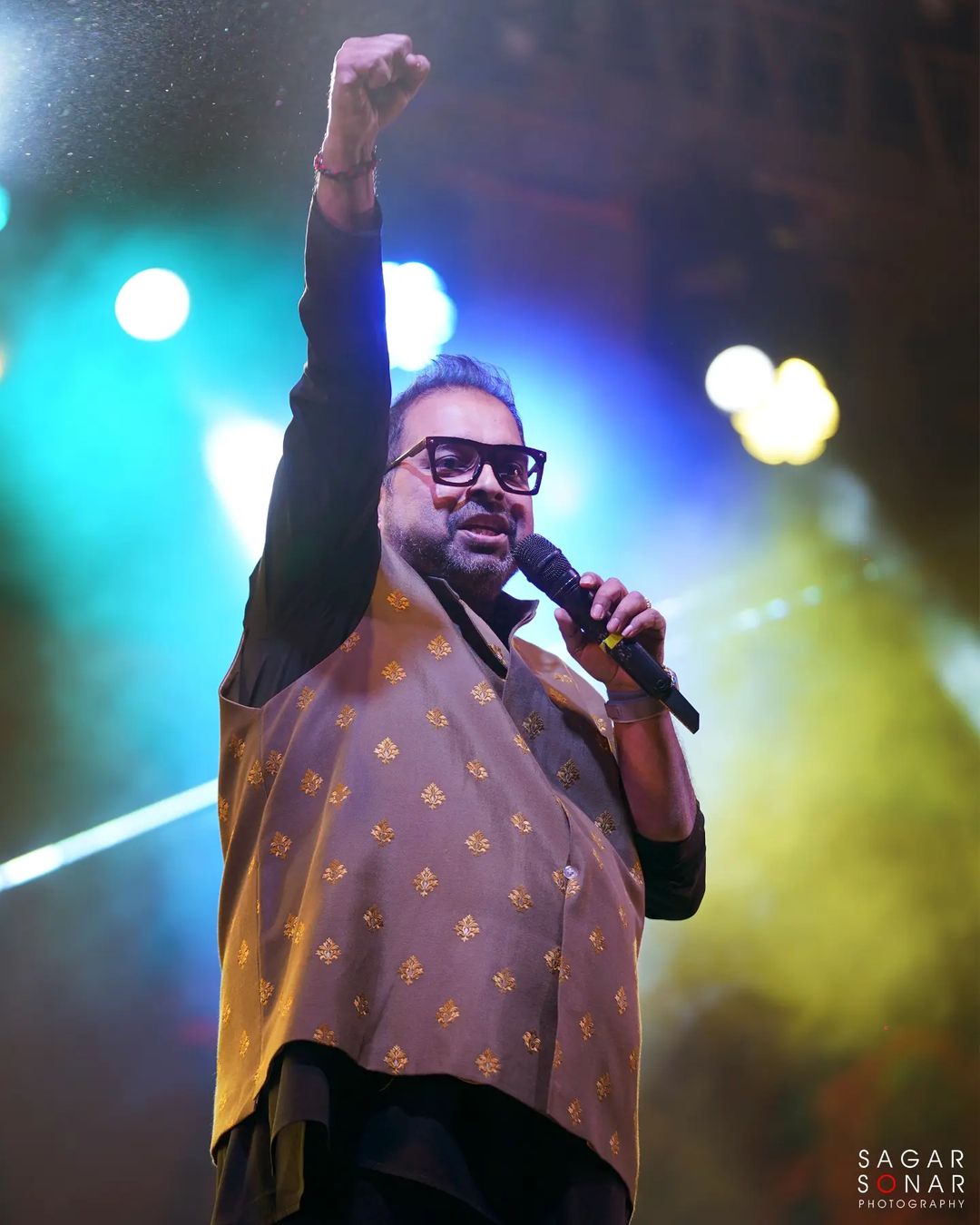  Happy birthday to the multi-talented singer and composer Shankar Mahadevan sir!   