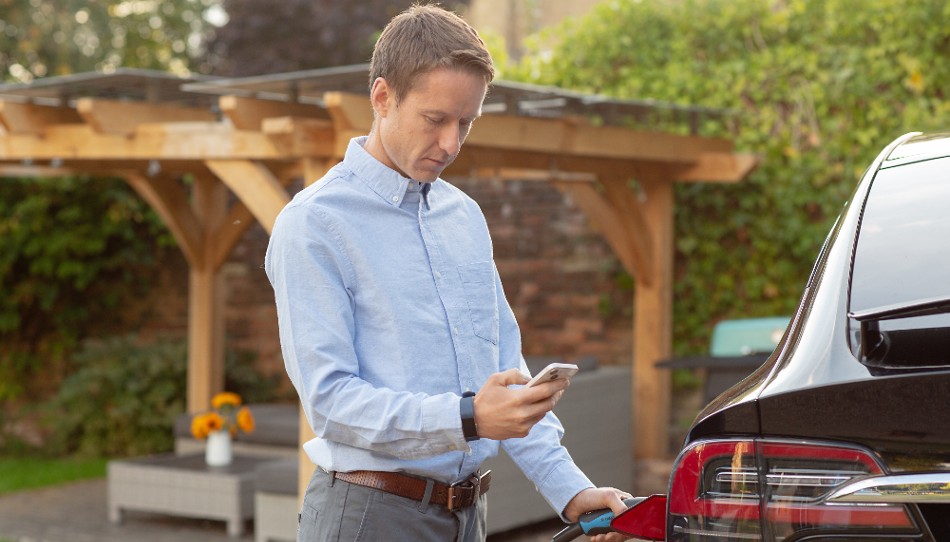 orderworkltd's tweet photo. EV drivers are seven times more likely to have solar panels on their homes, according to the recent Zap Map survey. 
https://t.co/RAhlx0lZjd https://t.co/VLnPKiJ0kc