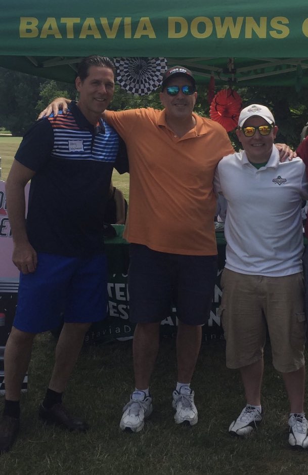 BataviaDowns's tweet photo. All of us here at @BataviaDowns would like to congratulate @hsimon62 on an amazing career at @WGR550.  Thanks for all the great times on air talking Triple Crown races &amp; those memorable moments on the golf course.  Good luck in all your future endeavors! https://t.co/XVGldSQWmb