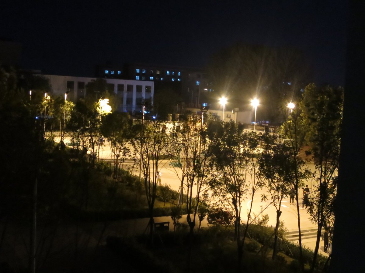 ambkite's tweet photo. U got alone and stars tonight https://t.co/dVwVl5vYgj