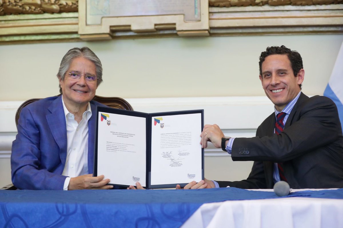LassoGuillermo's tweet photo. ¡El Aromo ahora sí será una realidad! Invertiremos USD 145 millones en este proyecto fotovoltaico hasta el 2025, el cual tendrá capacidad de 200 megavatios. Así Contribuimos a la transición energética, reducimos la emisión de CO2 y generamos empleo.

#CruzadaPorElPlaneta https://t.co/G5uZN9JRoo