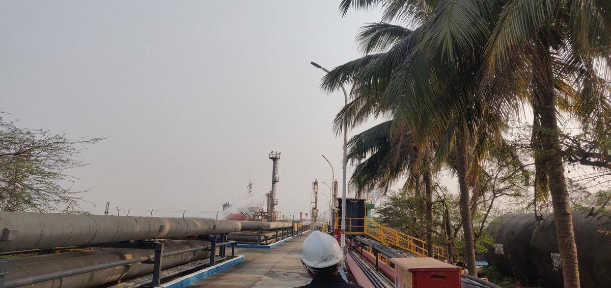 Captbladva's tweet photo. Further, The respective ports were also requested to ensure that the relevant part of their CMPs where assistance from other Ministries/Departments/organisations are mentioned is communicated to all stakeholders concerned. 4/5 https://t.co/VqSurOZvjK