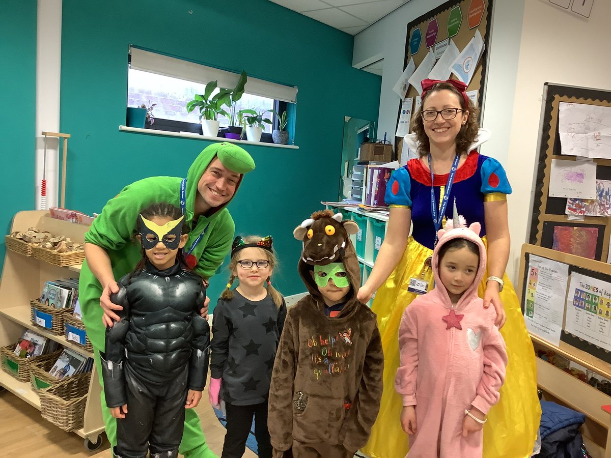 TheDolphinSch's tweet photo. We had so much fun on #WorldBookDay2023 Look at these great costumes and masks! 📚We even had two dinosaurs in Reception today! 😳#lovereading #futureofthecommunity #workhard @VenturersTrust https://t.co/MYzfTOoffJ