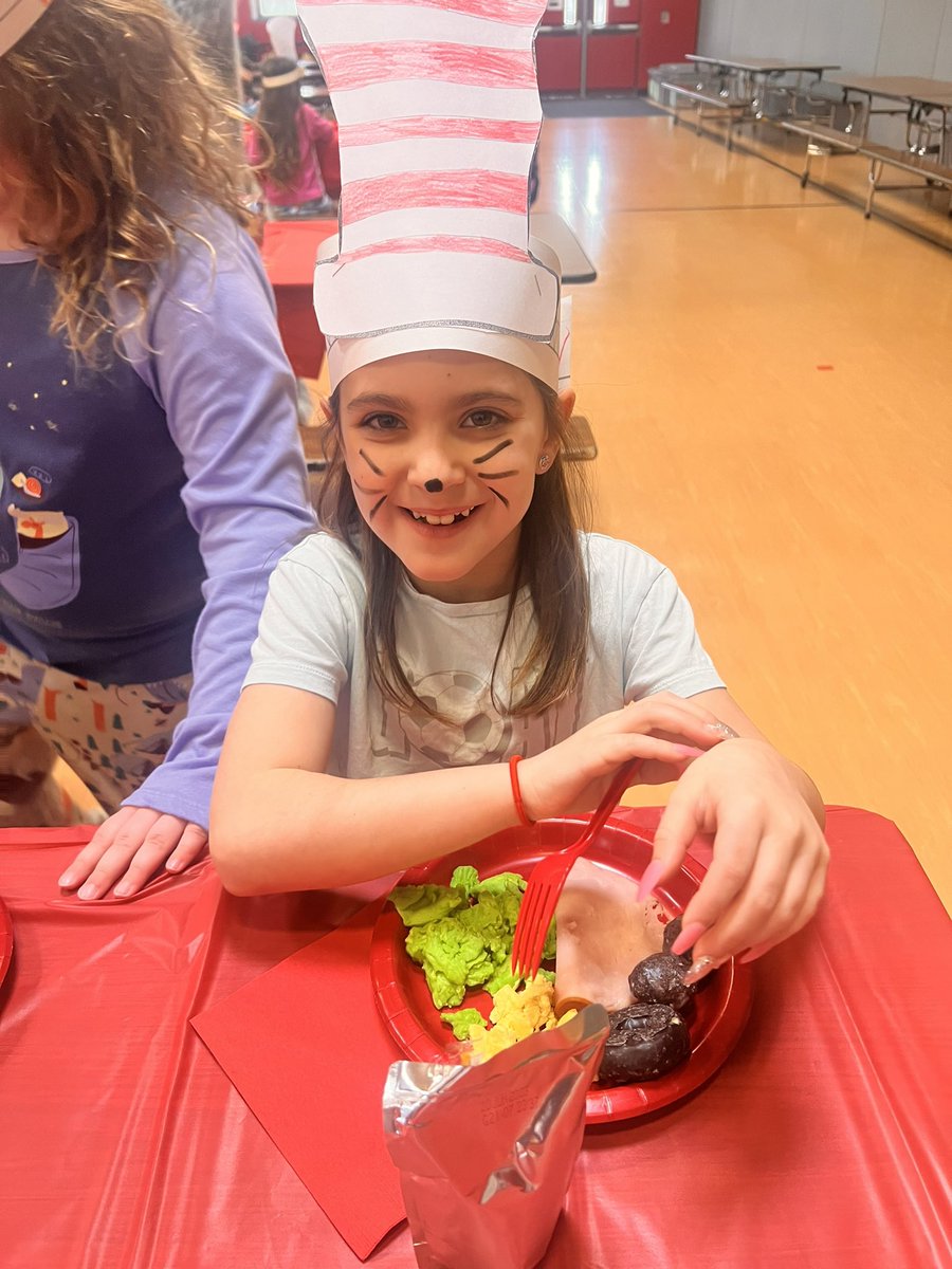 Lauren Gutting tweet media