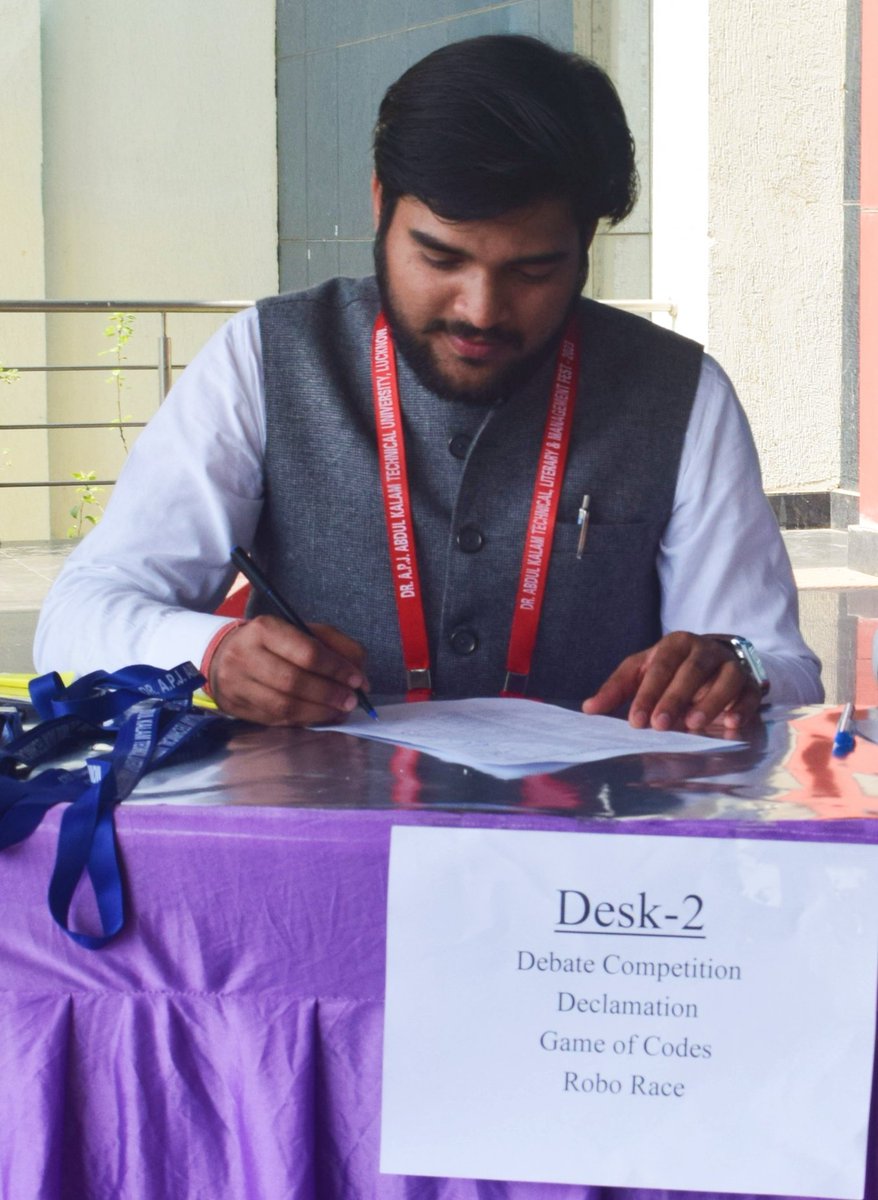 the_sharadyadav's tweet image. #Help_Desk...