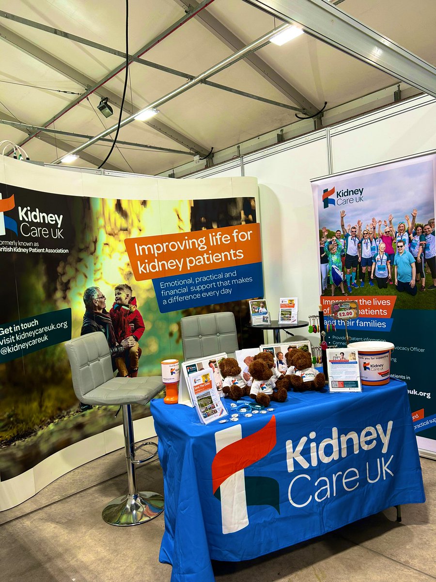 JoAnne_Dobson's tweet photo. All set up here to #KeepItRenal with @kidneycareuk at #IrelandOnTheWater Tomorrow &amp; Sunday @EikonExhibition - #Lisburn - great to catch up with the main man Hugh &amp; his team @winkerwatson1 @lisburnccc 🛶🚤⚓️⛵️🏄‍♂️🐟 https://t.co/QSTPI68KbG