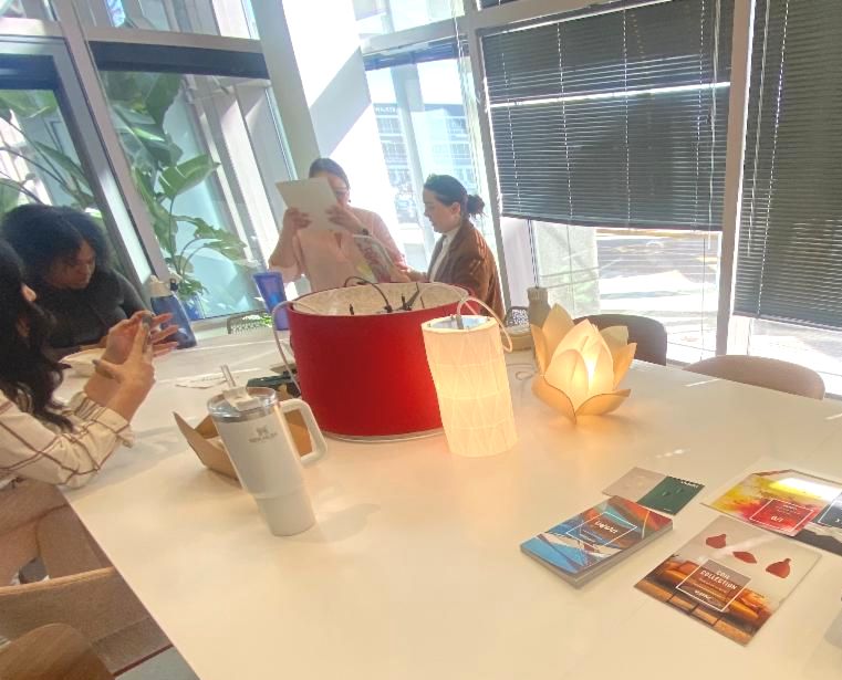 SchottDesignInc's tweet photo. 🌎🌊Learning about new lighting products that are made from reclaimed ocean plastics. 🐳🌊 

Thank you, @ESL Spectrum and @LightArt

#recycle #oceanplastic #lighting #design #interiordesign https://t.co/lD0Pxhvj9m