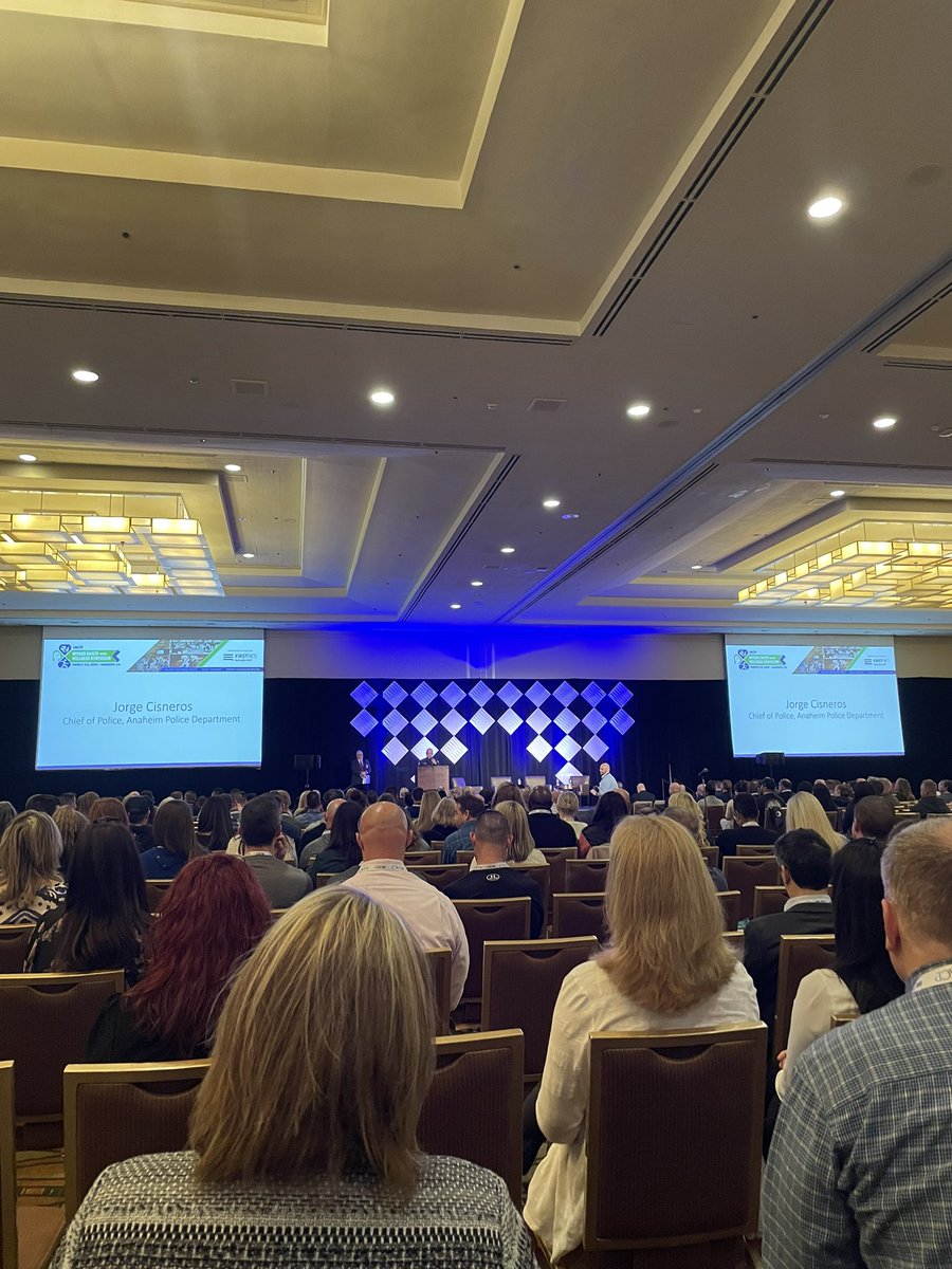 Arrived in California yesterday to attend the IACP Officer Safety and Wellness Symposium.  <a href="/VSPPIO/">VA State Police</a> Virginia State Police dedicated to the health and #wellbeing of all employees.

#OfficerWellness
#mindfulness
#resiliency
#optimism
