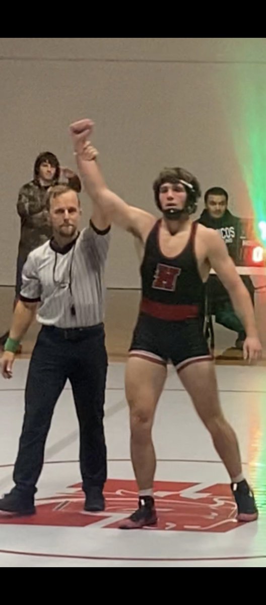BEAwrestling's tweet photo. Good Luck to former Beatrice Orangeman Cole Maschmann as he gets ready to wrestle today in the 2023 NAIA National Championships in Park City,KS. Go get it Cole!!!!!! #orangemenwrestling #orangemanforlife @NEBwrestle https://t.co/gJWEPXc1Do