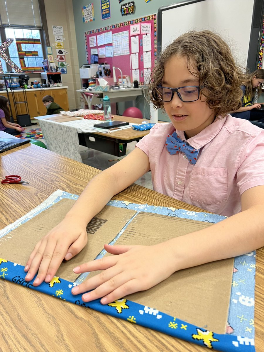 MattieLHill's tweet photo. Our GATE Publishing Day is always one of my favorite days! Watching young authors publish their books to gift to their book buddy makes my teacher heart so happy! @HSVk12 @Graham_Wendy #hsvgate https://t.co/CK9P2J269c
