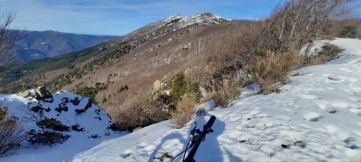 Vakapiupiu's tweet photo. @pepmollevi Caram, ho veig més nevat que al 15 de #febrer2023 https://t.co/Tt298rd4bR