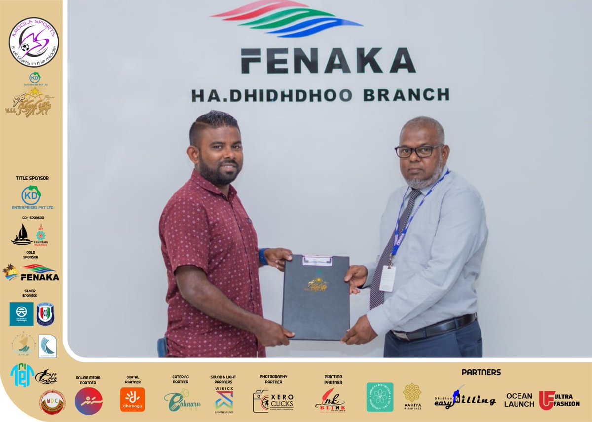 middlesc_dhidho's tweet photo. An MOU has been signed between Middle Sports Club and Ha. Alif Dhidhdhoo FENAKA Branch. The MOU provides support and engagement in Ha.Dhidhdhoo Ehme Aligadha Thari 1444 Quran Competition.
✍️ The MOU was signed by @TeamFenaka Assistant Manager Zaki &amp; Middle Event Incharge Saeed https://t.co/IMknnHg6V5