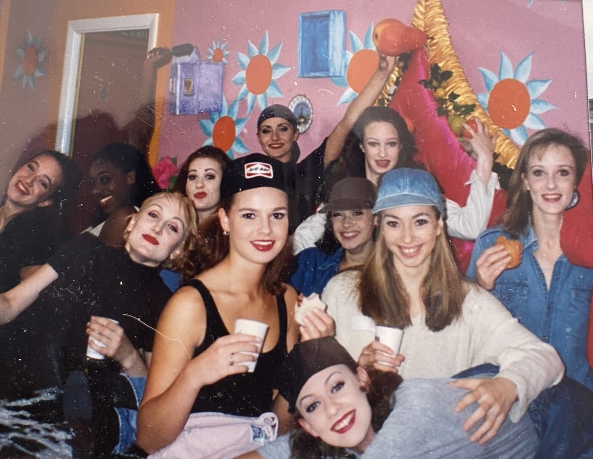 30 years ago today! Opening Night-Crazy For You! <a href="/PrinceEdwardth/">Prince Edward Theatr</a> Changed my life! Working with Susan Stroman and Mike Ockrent. <a href="/StephenMear/">Stephen Mear CBE (HonDArt)</a> <a href="/CraigRevHorwood/">Craig Revel Horwood</a> <a href="/jaealexander1/">Jae Alexander</a> <a href="/RuthieHenshall/">Ruthie Henshall</a> Dancing to Gershwin with standing ovations every night! Thank you for the memories…