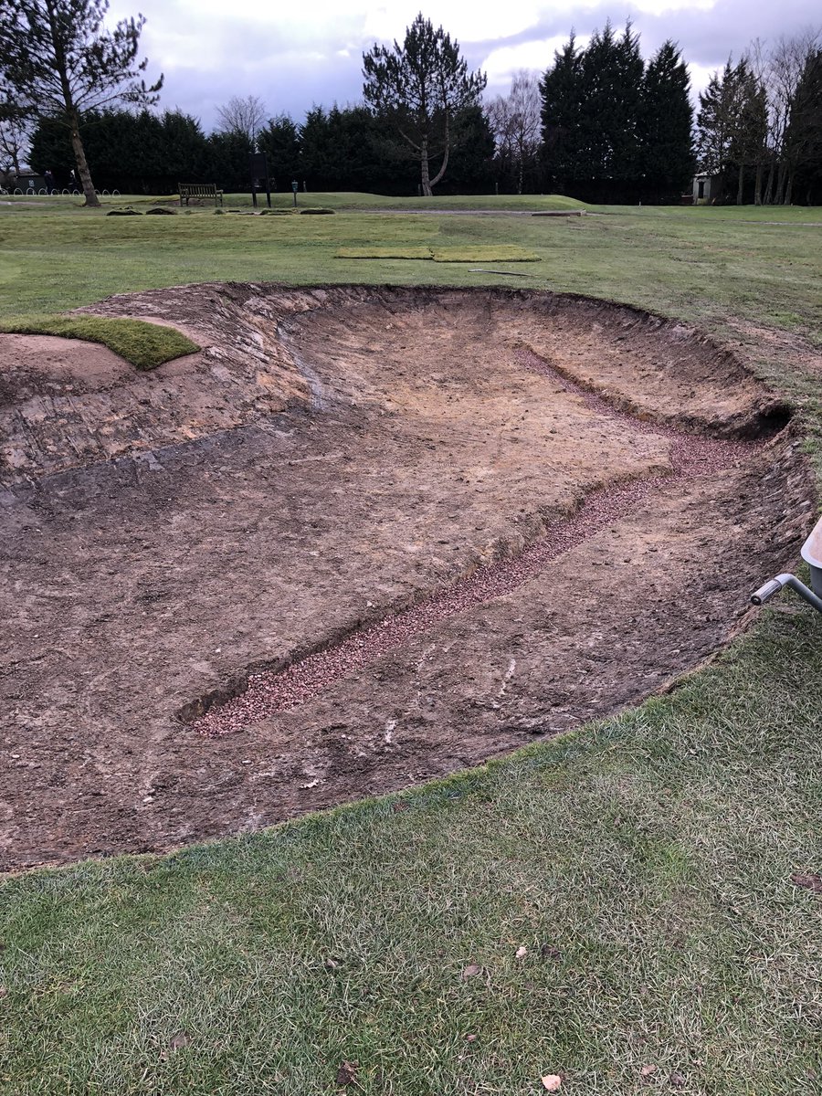 MarpleGCgreens's tweet photo. …. And installed a new bunker at the front of the green with a bit of help from @EvansExcavation. The bunker is GUR with it only having a base layer of sand , more sand to follow as we prepare for the season. https://t.co/IGskWW9R6V