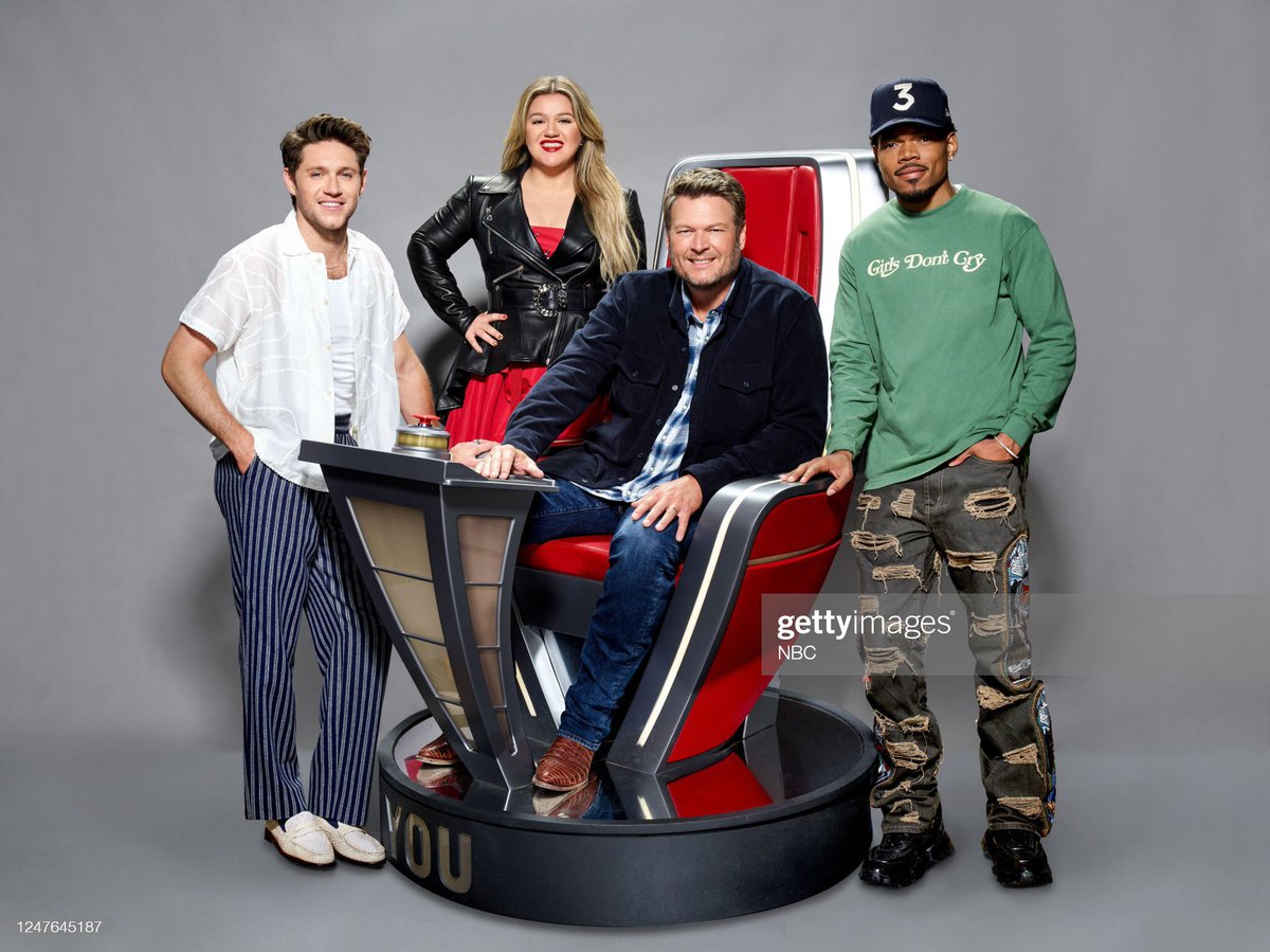 nhtoursmedia's tweet photo. 📸| Nuevas fotos de Niall Horan junto a Blake, Kelly y Chance para The Voice! 

via GettyImages | NBC https://t.co/jLV9bEU7hd