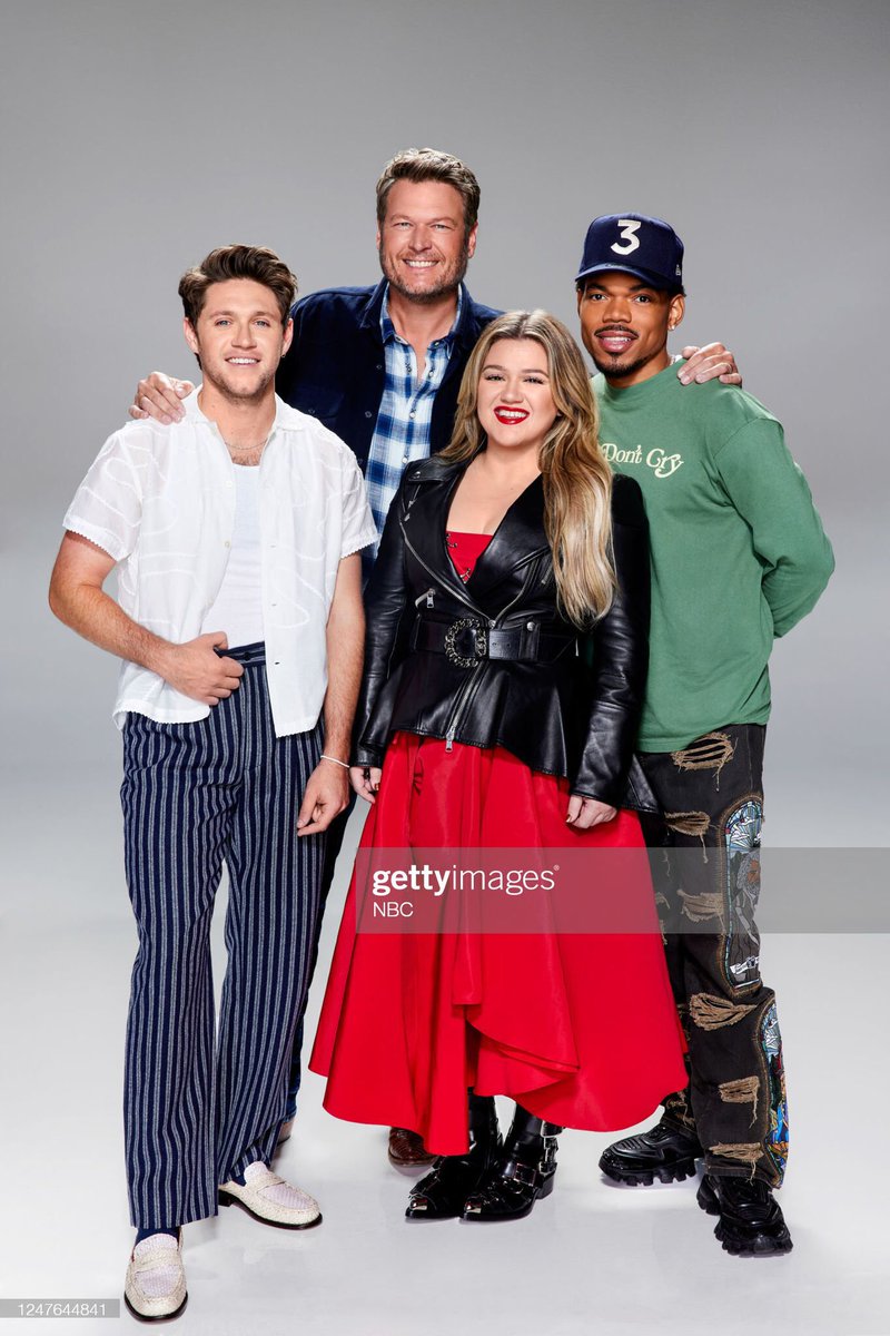 nhtoursmedia's tweet photo. 📸| Nuevas fotos de Niall Horan junto a Blake, Kelly y Chance para The Voice! 

via GettyImages | NBC https://t.co/jLV9bEU7hd