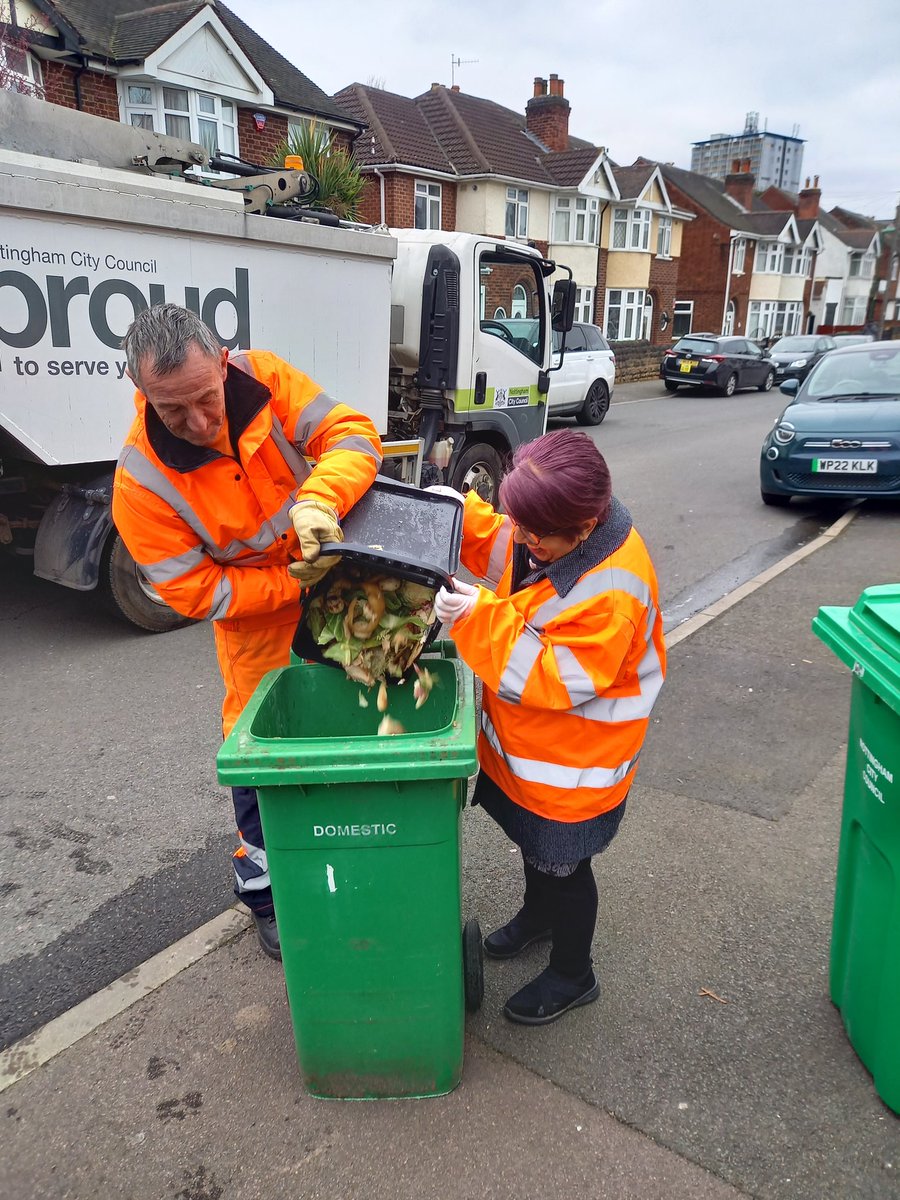 Never thought I'd be this excited about potato peel! 😅

The mystery black boxes that have appeared all over Berridge are the new food waste bins. Stop your leftovers going to landfill - much better for the planet 🌍 #CN28