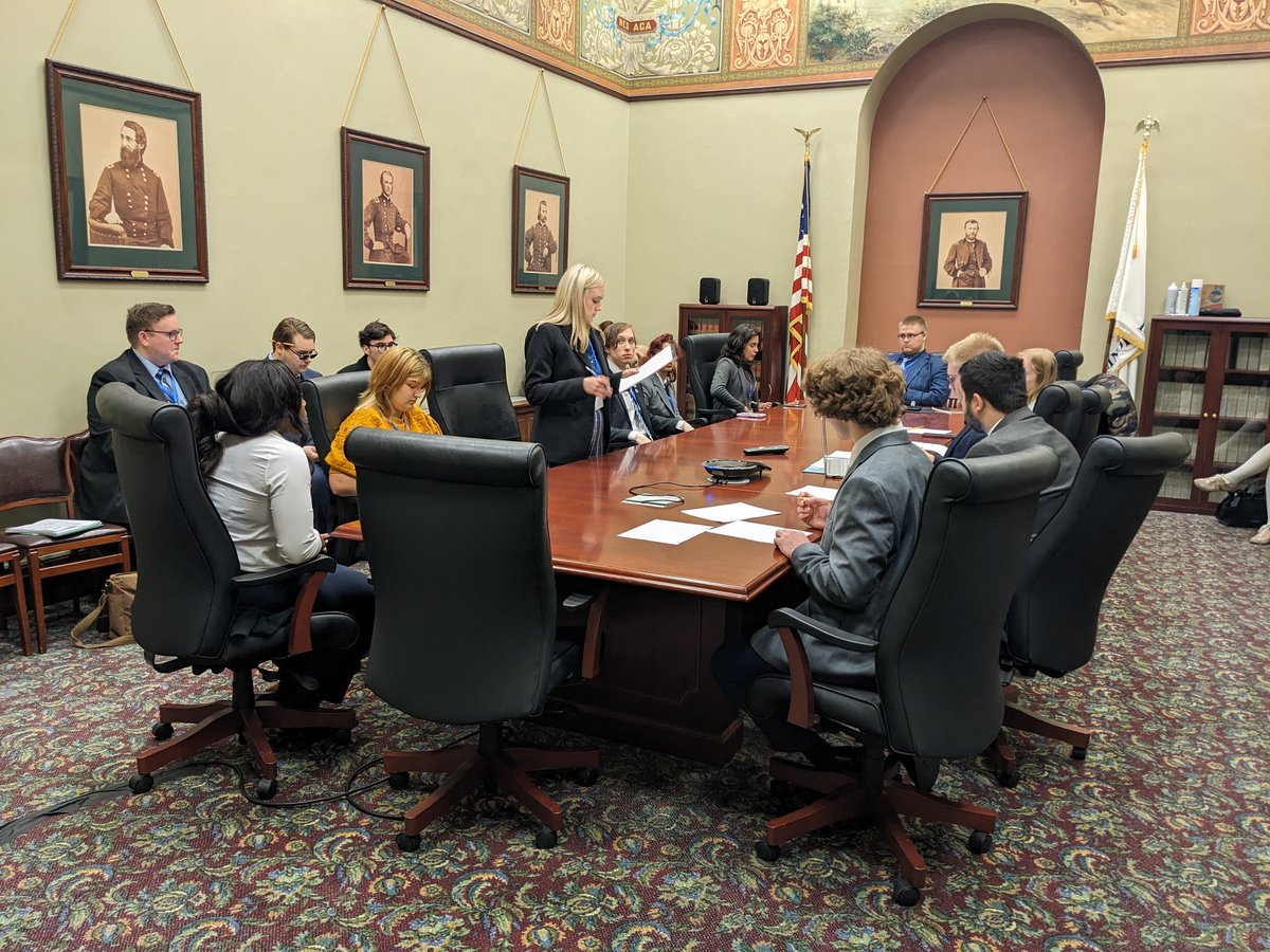 proflauradean's tweet photo. It's downpouring outside but @MillikinU political science students are busy giving speeches and lobbying in the Senate and House meeting rooms of the Illinois State Capitol today as part of our delegation for Model Illinois Government! #PerformanceLearning https://t.co/bHgM0UjjnD