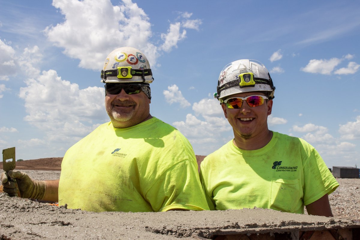 1Call2Build's tweet image. Today is National Employee Appreciation Day! Thank you to each of our dedicated employees who make CCC the fun environment that it is today! #EmployeeAppreciation