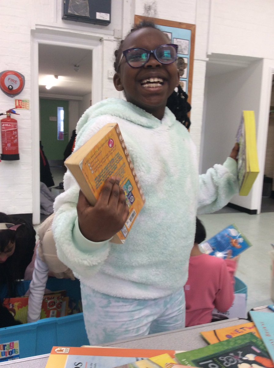 Book swap books and WBD books for everybody! #ColumbiaWBD