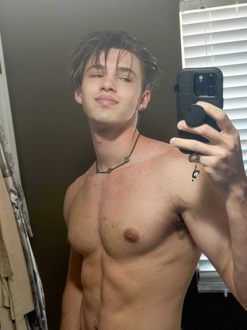 Hello https://t.co/JZ7J4SOWQO<a href="/tag/fitness"class="tags"><span>#fitness</span></a>