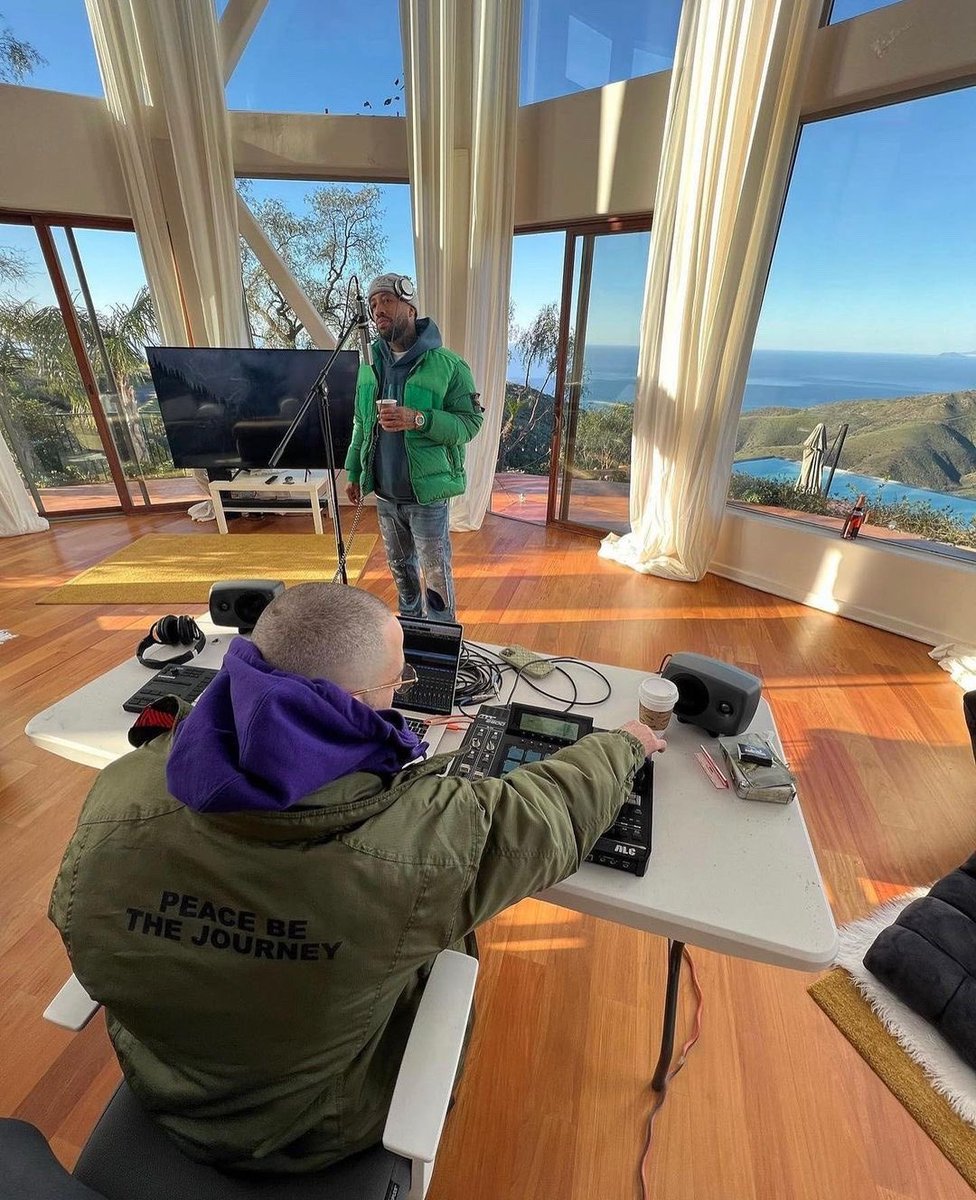 nfr_podcast's tweet photo. The Alchemist &amp; Larry June’s long-awaited collab album 'The Great Escape' is dropping March 31st 🍊 https://t.co/JhgeTt8t8v