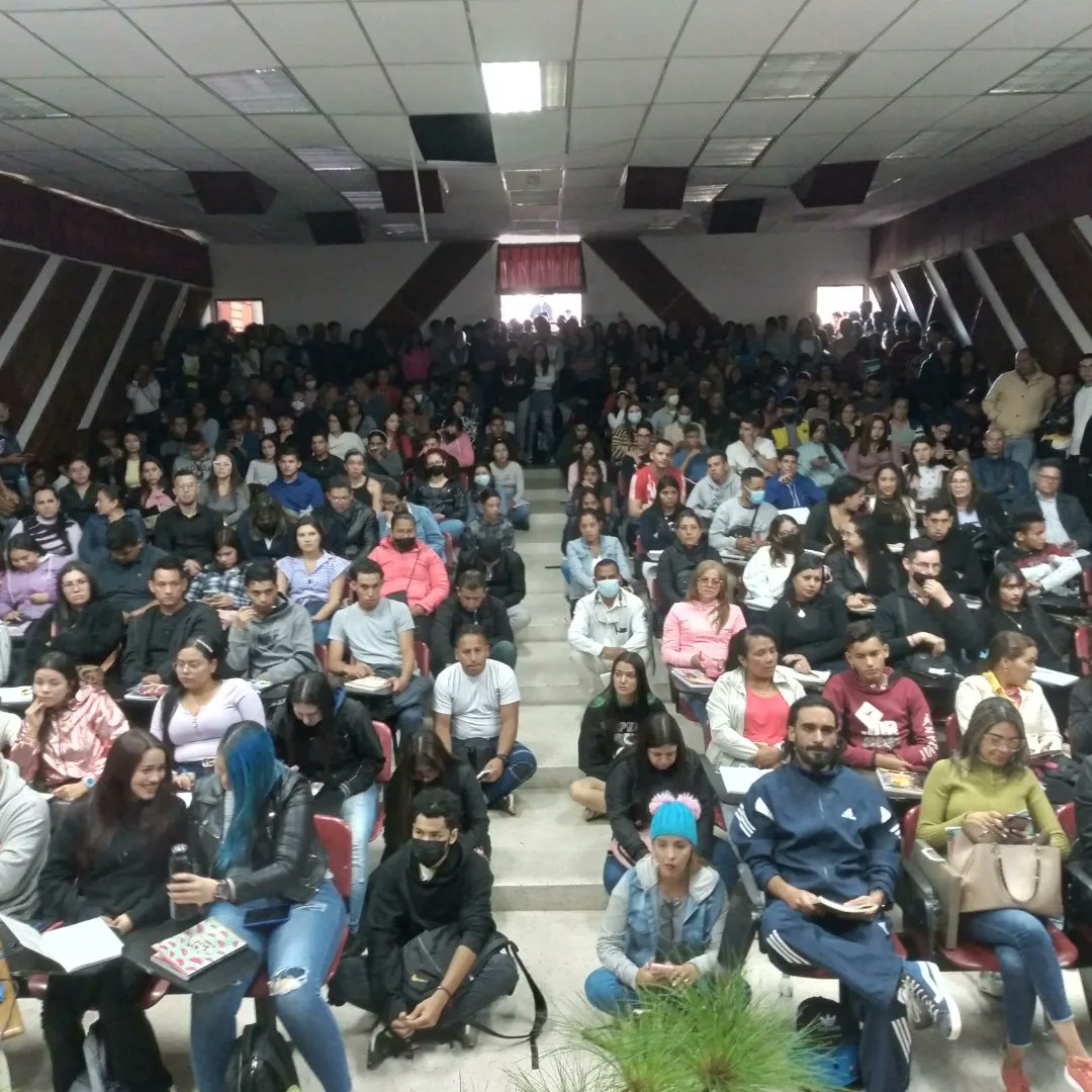 rivasleone's tweet photo. Inicio del Curso Propedeutico Facijup 2023. Viva la Universidad de los Andes. Viva Facijup https://t.co/46qLqnCu66