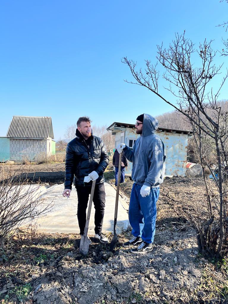 пинской tweet media