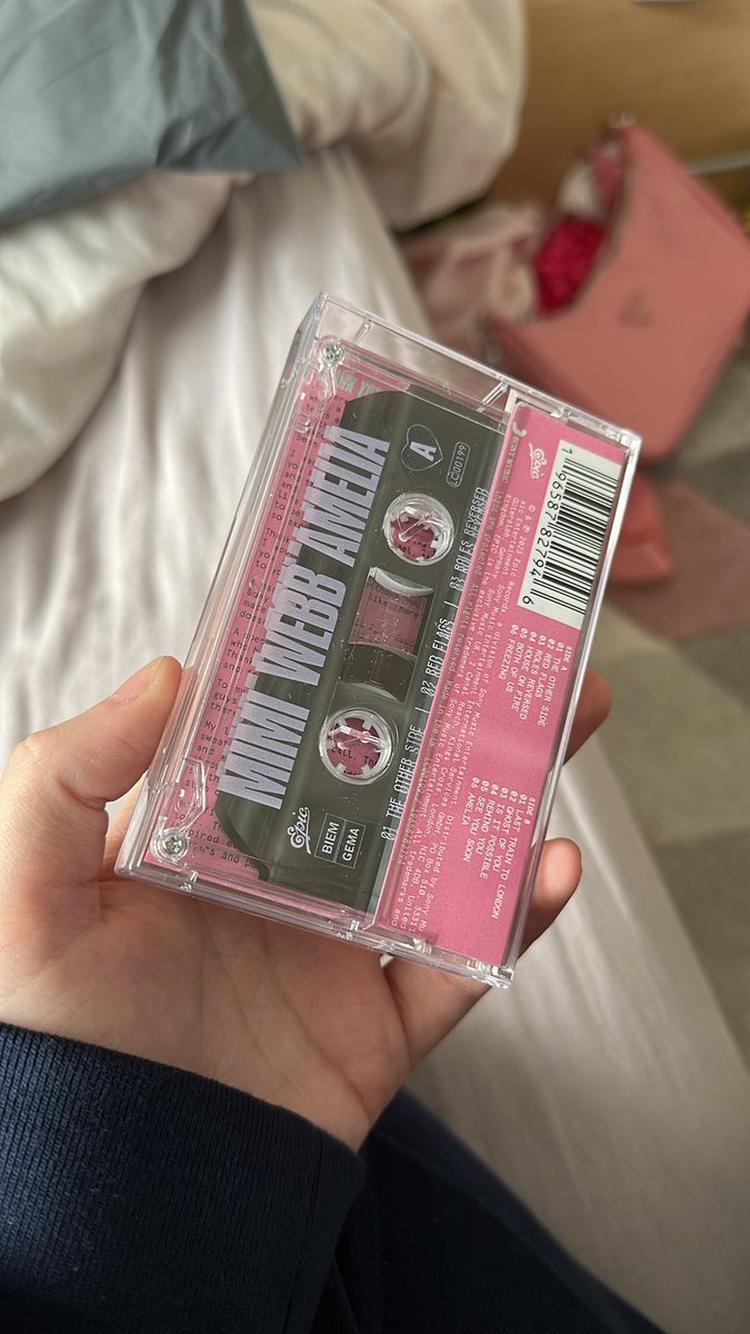 They sent the wrong cassette colour😭 #mimiwebb #ameliaoutnow