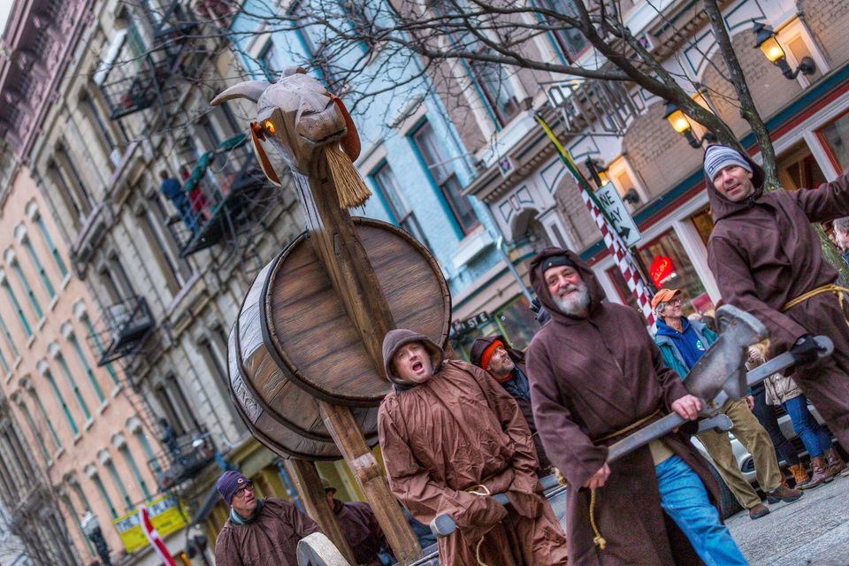 MiamiValleyDDS's tweet photo. 👀 What are you doing this weekend? #Cincinnati 

Bockfest is this weekend! https://t.co/oNsMIk8K5C
The Rootbeer Stand officially opens Saturday! https://t.co/mlhqdkOE1e 
Have tea with Elsa &amp; Anna Sunday! https://t.co/Jnp9u0J4SR

What's going on in your world? https://t.co/i3DmsnO4QC